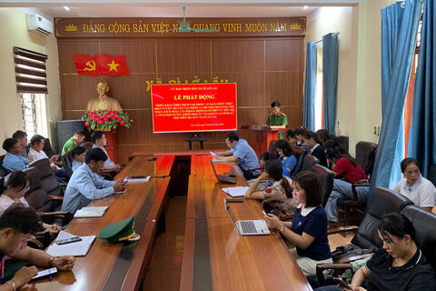 Xã Sì Lở Lầu phát động Chiến dịch cao điểm "15 ngày đêm" tuyên truyền, vận động và hỗ trợ Nhân dân kích hoạt tài khoản định danh điện tử mức độ 2